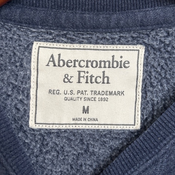 Abercrombie Logo Pullover Crew Sweater - Picture 2 of 3